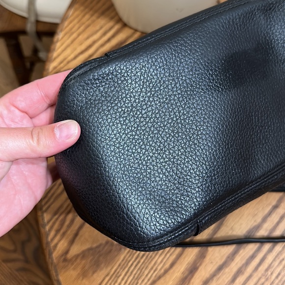 Michael kors shoulder bag. - Picture 11 of 11